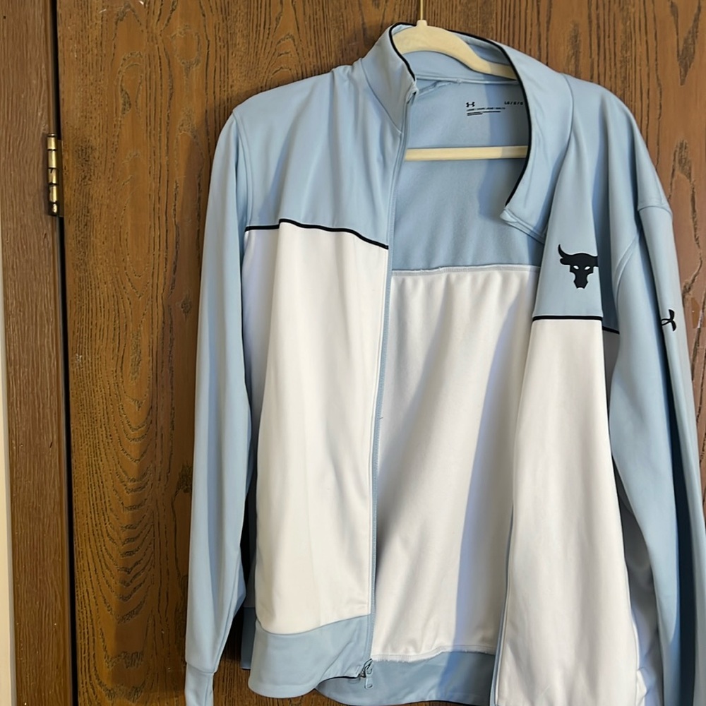 Under Armour men’s Project Rock jacket size Large New without tags.